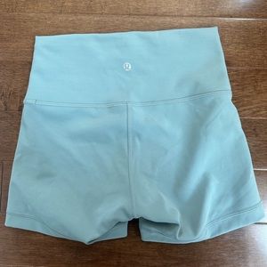 WUNDER UNDER 4” SHORTS